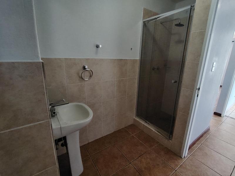 To Let 2 Bedroom Property for Rent in Clubview Gauteng