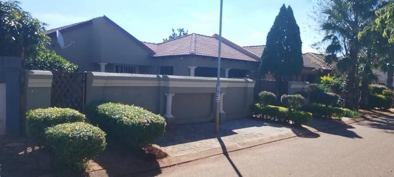3 Bedroom Property for Sale in The Orchards Gauteng