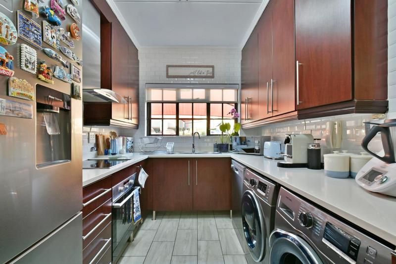 3 Bedroom Property for Sale in Glenvista Gauteng