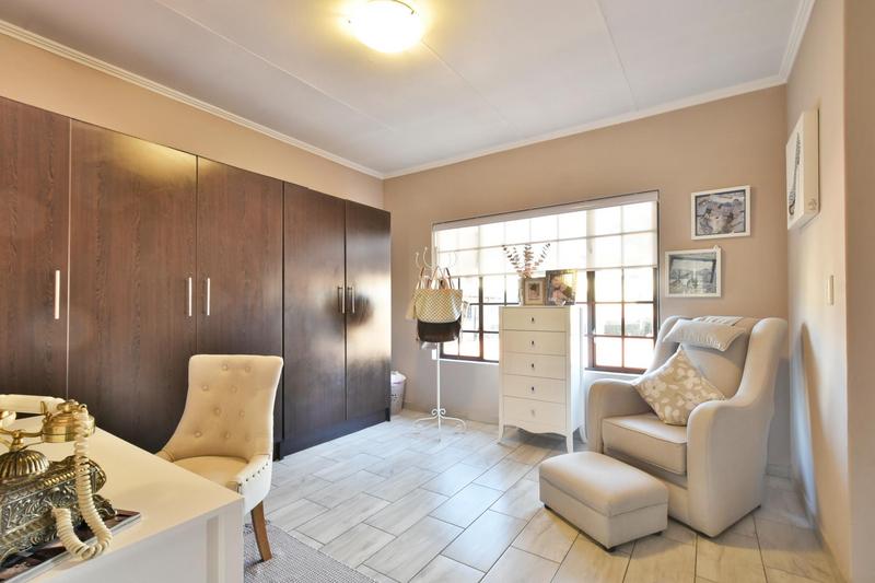 3 Bedroom Property for Sale in Glenvista Gauteng