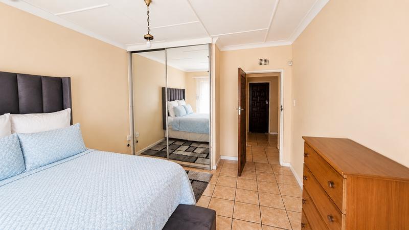5 Bedroom Property for Sale in Regents Park Gauteng