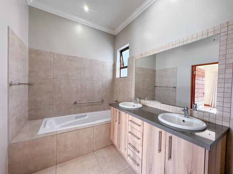 2 Bedroom Property for Sale in Retire at Midstream Gauteng