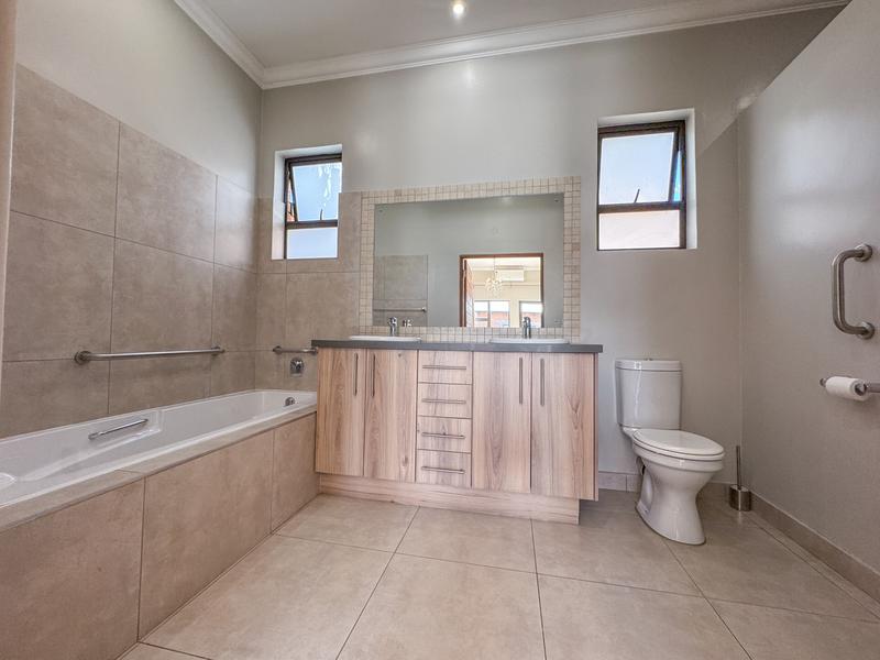 2 Bedroom Property for Sale in Retire at Midstream Gauteng