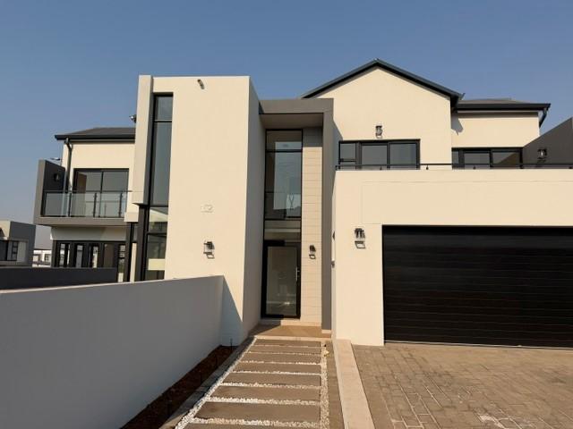 4 Bedroom Property for Sale in Fountainbrook Estate Gauteng