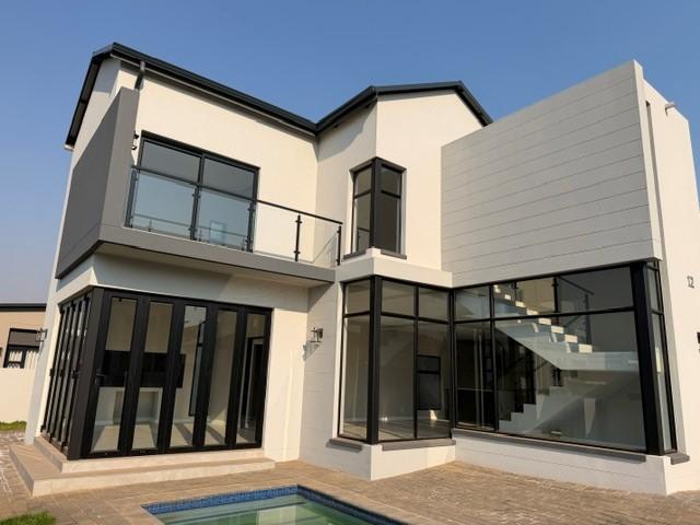 4 Bedroom Property for Sale in Fountainbrook Estate Gauteng