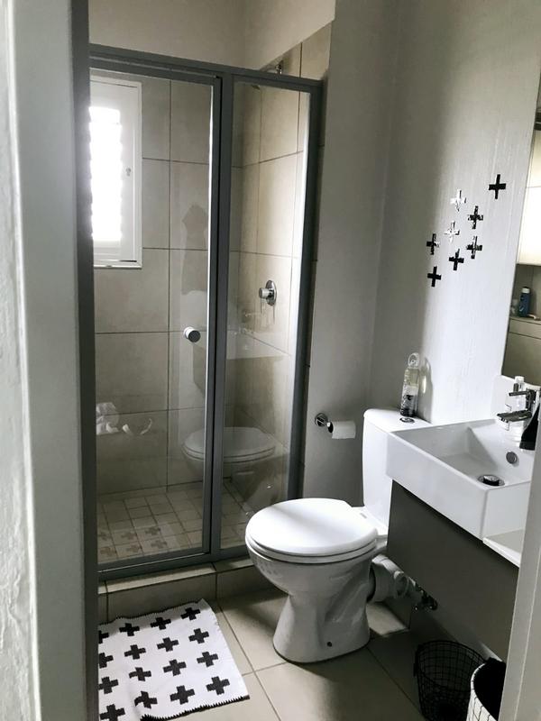 To Let 2 Bedroom Property for Rent in Broadacres Gauteng