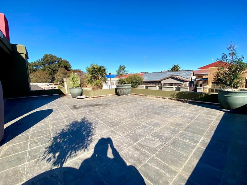 3 Bedroom Property for Sale in Molapo Gauteng