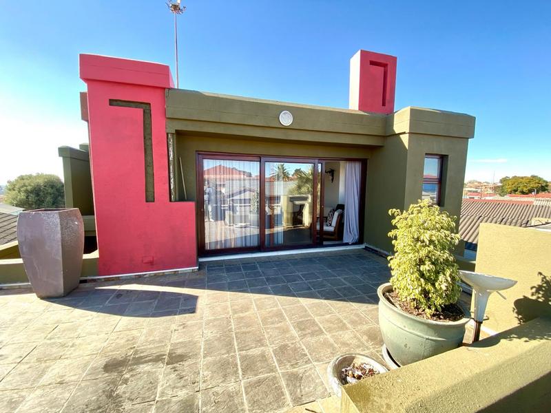 3 Bedroom Property for Sale in Molapo Gauteng
