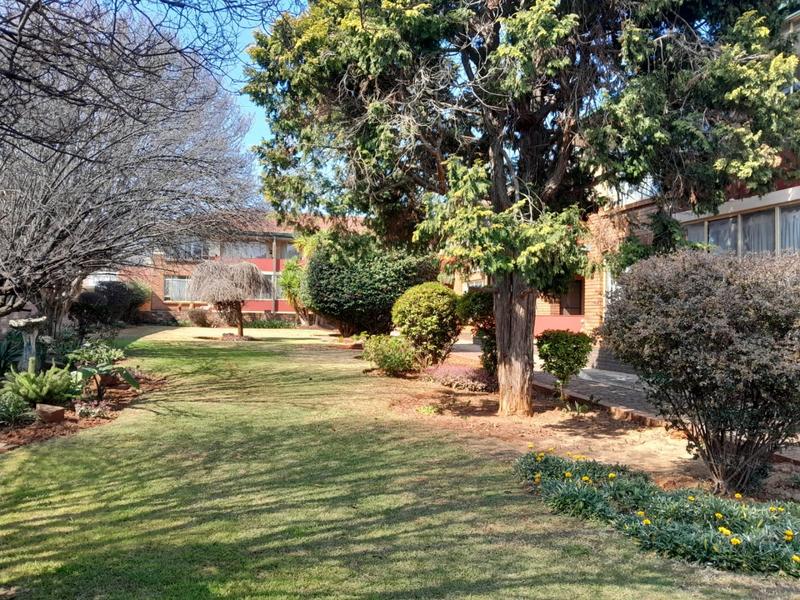 2 Bedroom Property for Sale in Florida Gauteng