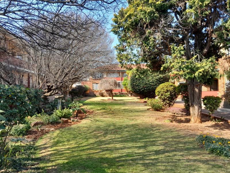 2 Bedroom Property for Sale in Florida Gauteng