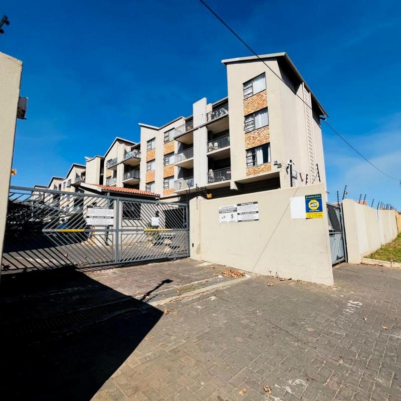 2 Bedroom Property for Sale in Florida Gauteng