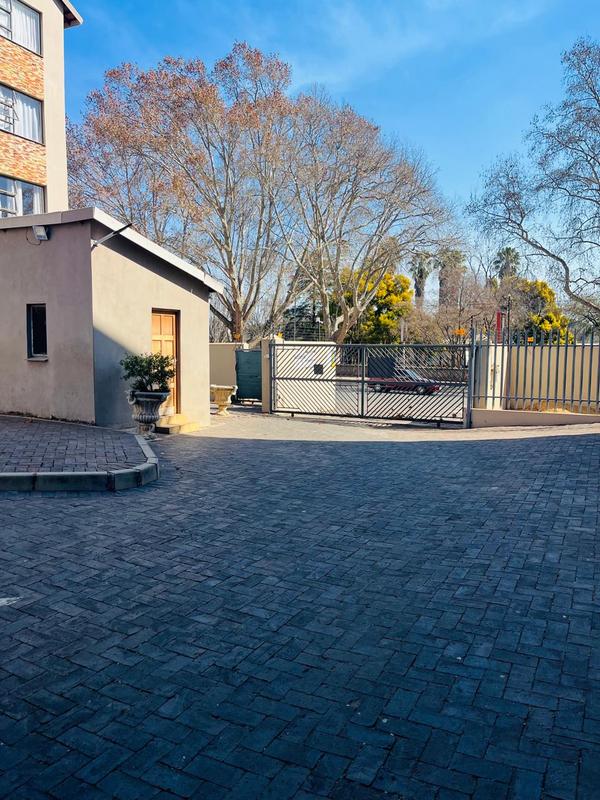 2 Bedroom Property for Sale in Florida Gauteng