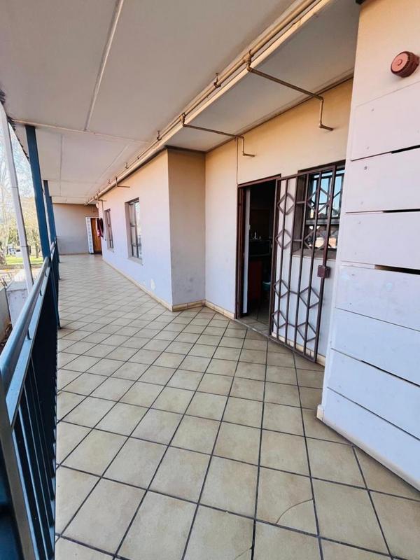 2 Bedroom Property for Sale in Florida Gauteng