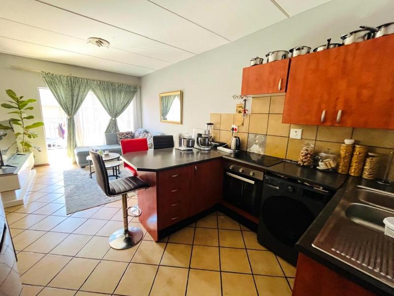 2 Bedroom Property for Sale in Florida Gauteng