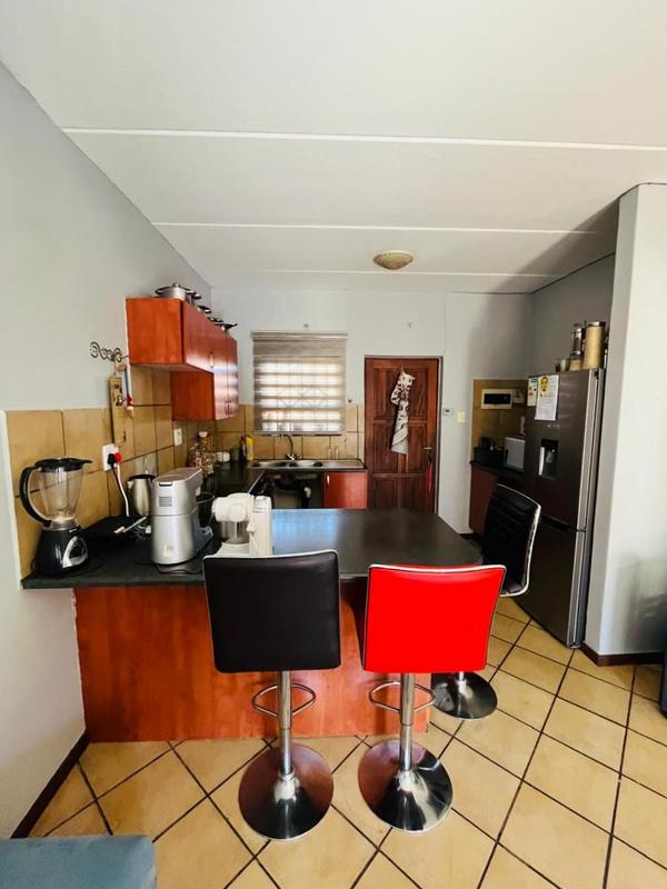 2 Bedroom Property for Sale in Florida Gauteng