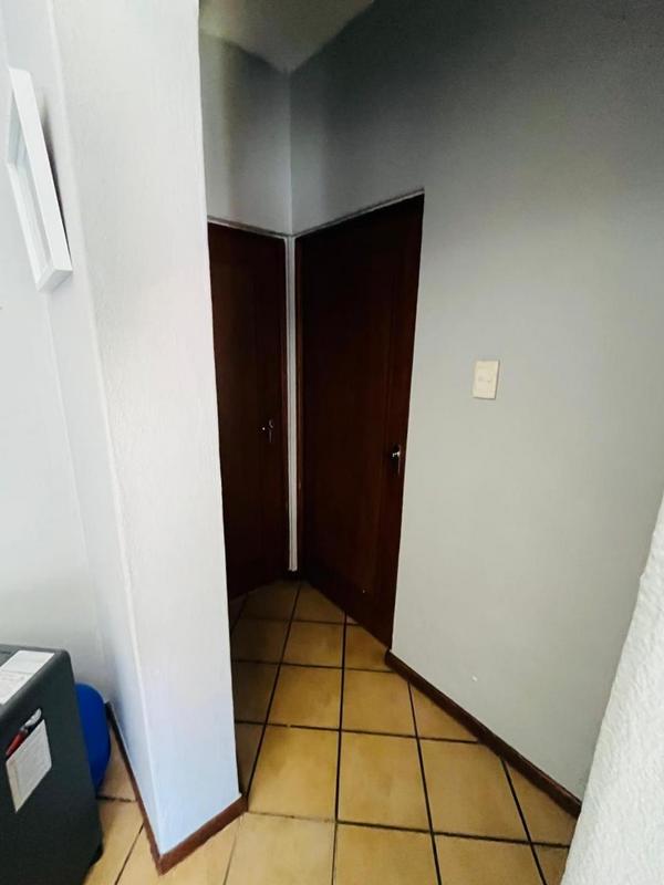 2 Bedroom Property for Sale in Florida Gauteng