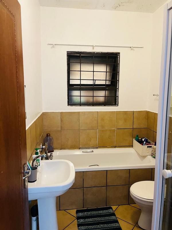 2 Bedroom Property for Sale in Florida Gauteng