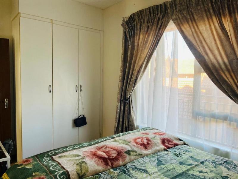 2 Bedroom Property for Sale in Florida Gauteng