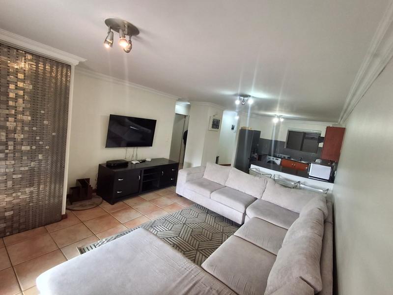 To Let 2 Bedroom Property for Rent in Nieuw Muckleneuk Gauteng
