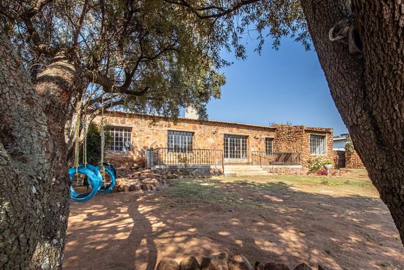 4 Bedroom Property for Sale in Hekpoort Gauteng