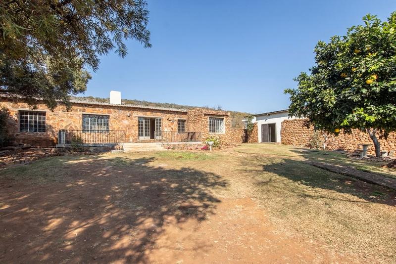4 Bedroom Property for Sale in Hekpoort Gauteng