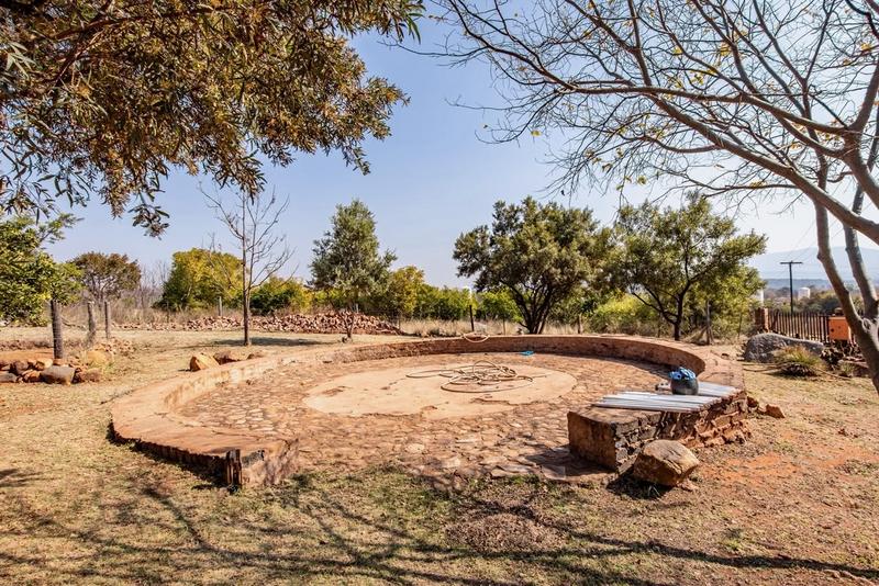 4 Bedroom Property for Sale in Hekpoort Gauteng