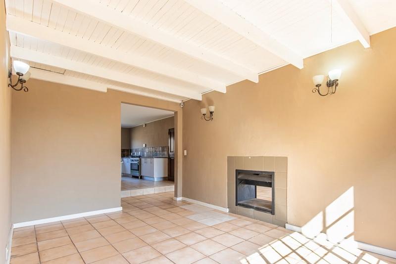4 Bedroom Property for Sale in Hekpoort Gauteng