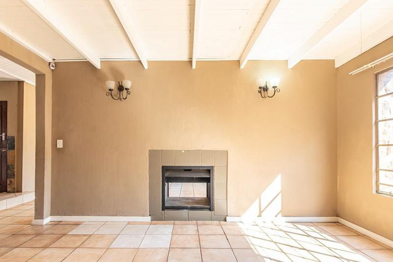 4 Bedroom Property for Sale in Hekpoort Gauteng