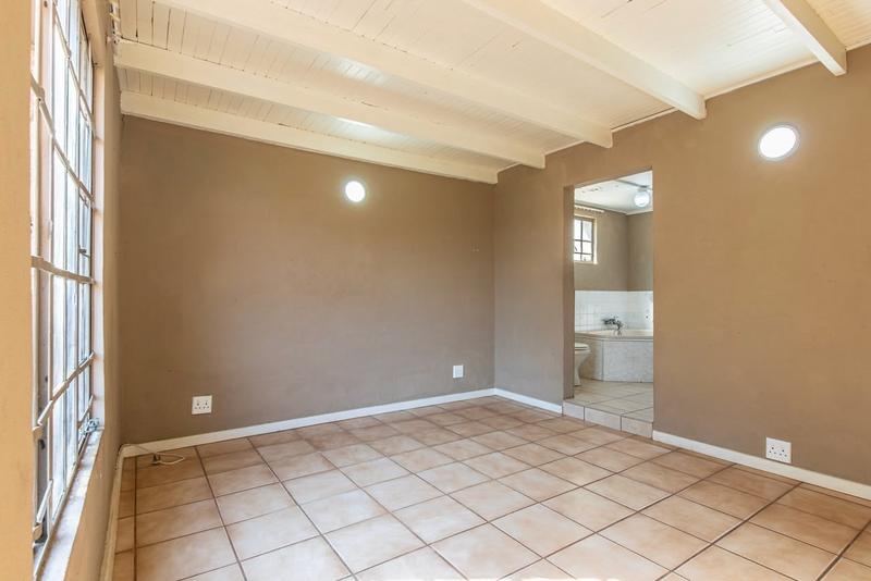 4 Bedroom Property for Sale in Hekpoort Gauteng