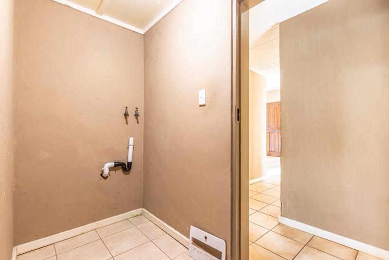 4 Bedroom Property for Sale in Hekpoort Gauteng