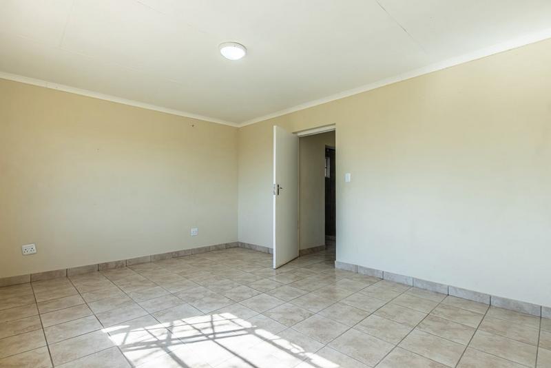 4 Bedroom Property for Sale in Hekpoort Gauteng