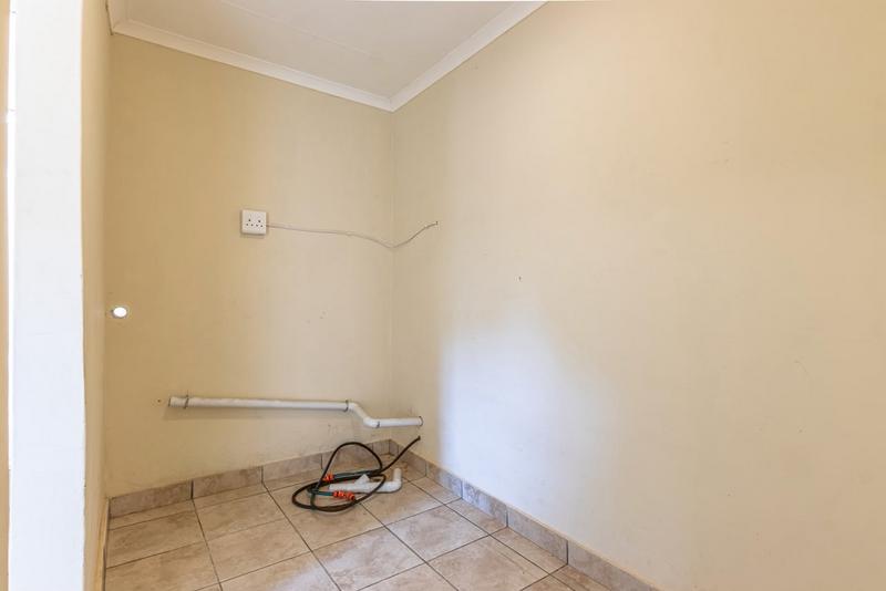 4 Bedroom Property for Sale in Hekpoort Gauteng