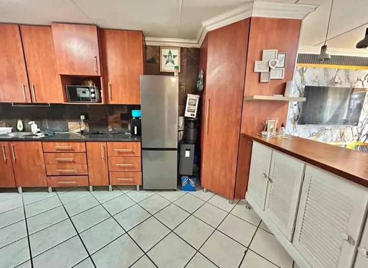 2 Bedroom Property for Sale in Eveleigh Gauteng