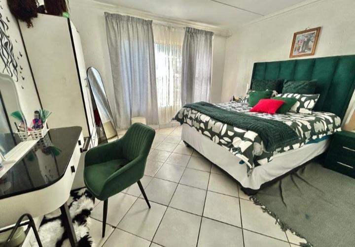 2 Bedroom Property for Sale in Eveleigh Gauteng
