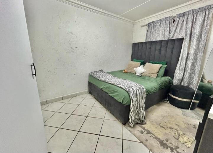 2 Bedroom Property for Sale in Eveleigh Gauteng
