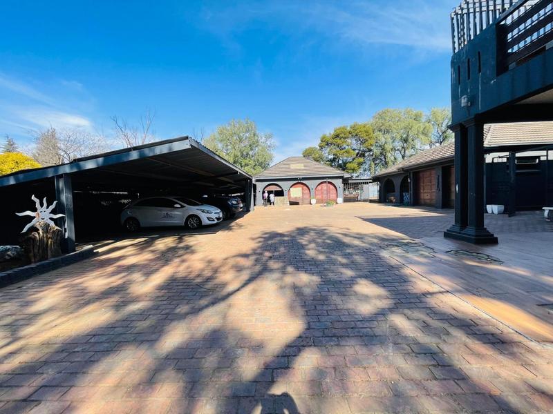 23 Bedroom Property for Sale in Petersfield Gauteng