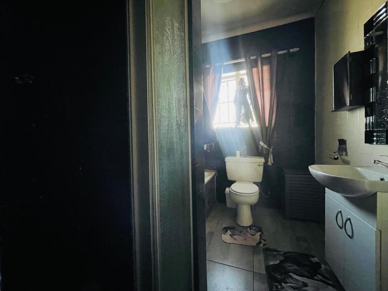 23 Bedroom Property for Sale in Petersfield Gauteng