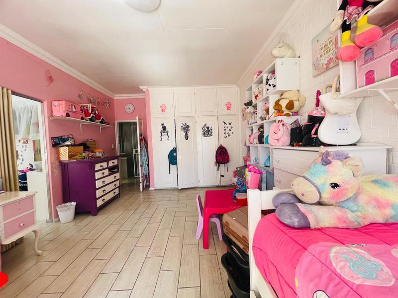 23 Bedroom Property for Sale in Petersfield Gauteng