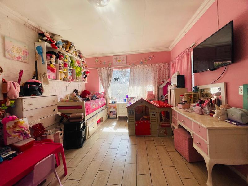23 Bedroom Property for Sale in Petersfield Gauteng