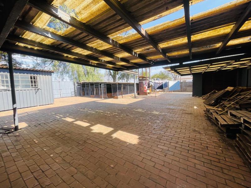 23 Bedroom Property for Sale in Petersfield Gauteng