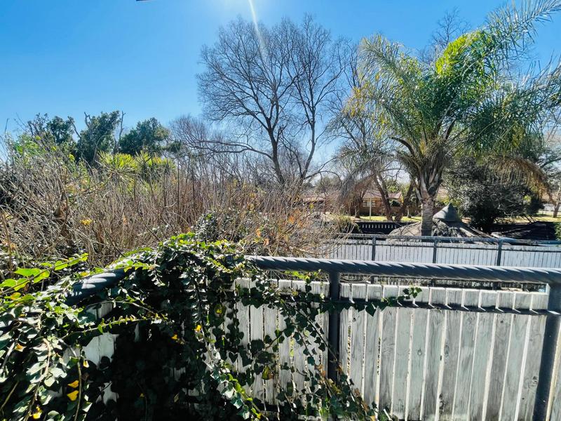 23 Bedroom Property for Sale in Petersfield Gauteng