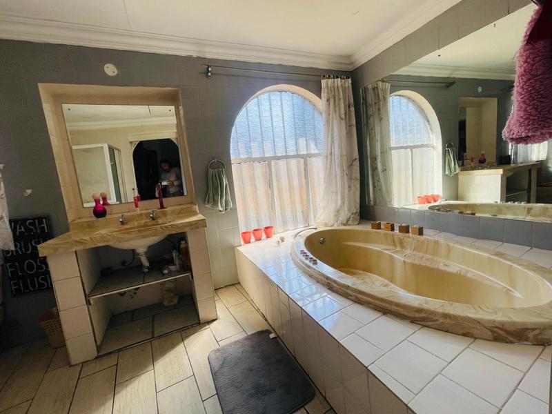 23 Bedroom Property for Sale in Petersfield Gauteng
