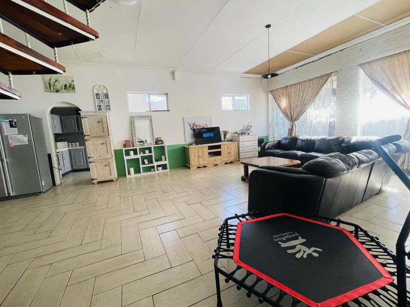 23 Bedroom Property for Sale in Petersfield Gauteng