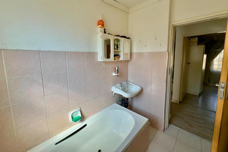 4 Bedroom Property for Sale in Moffat View Gauteng