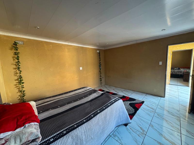 4 Bedroom Property for Sale in Moffat View Gauteng
