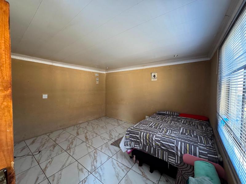 4 Bedroom Property for Sale in Moffat View Gauteng