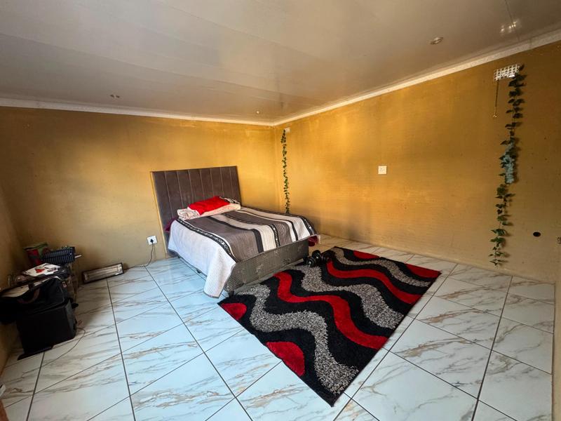 4 Bedroom Property for Sale in Moffat View Gauteng