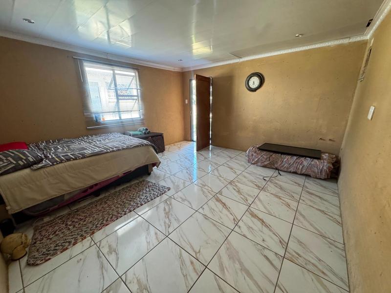 4 Bedroom Property for Sale in Moffat View Gauteng