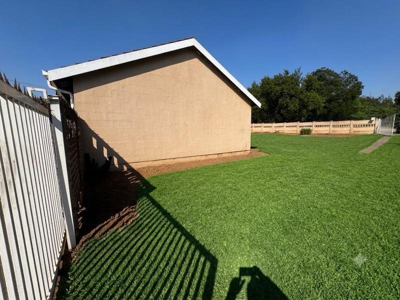 4 Bedroom Property for Sale in Moffat View Gauteng