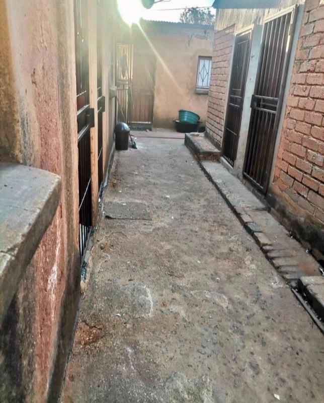11 Bedroom Property for Sale in Esselenpark Gauteng